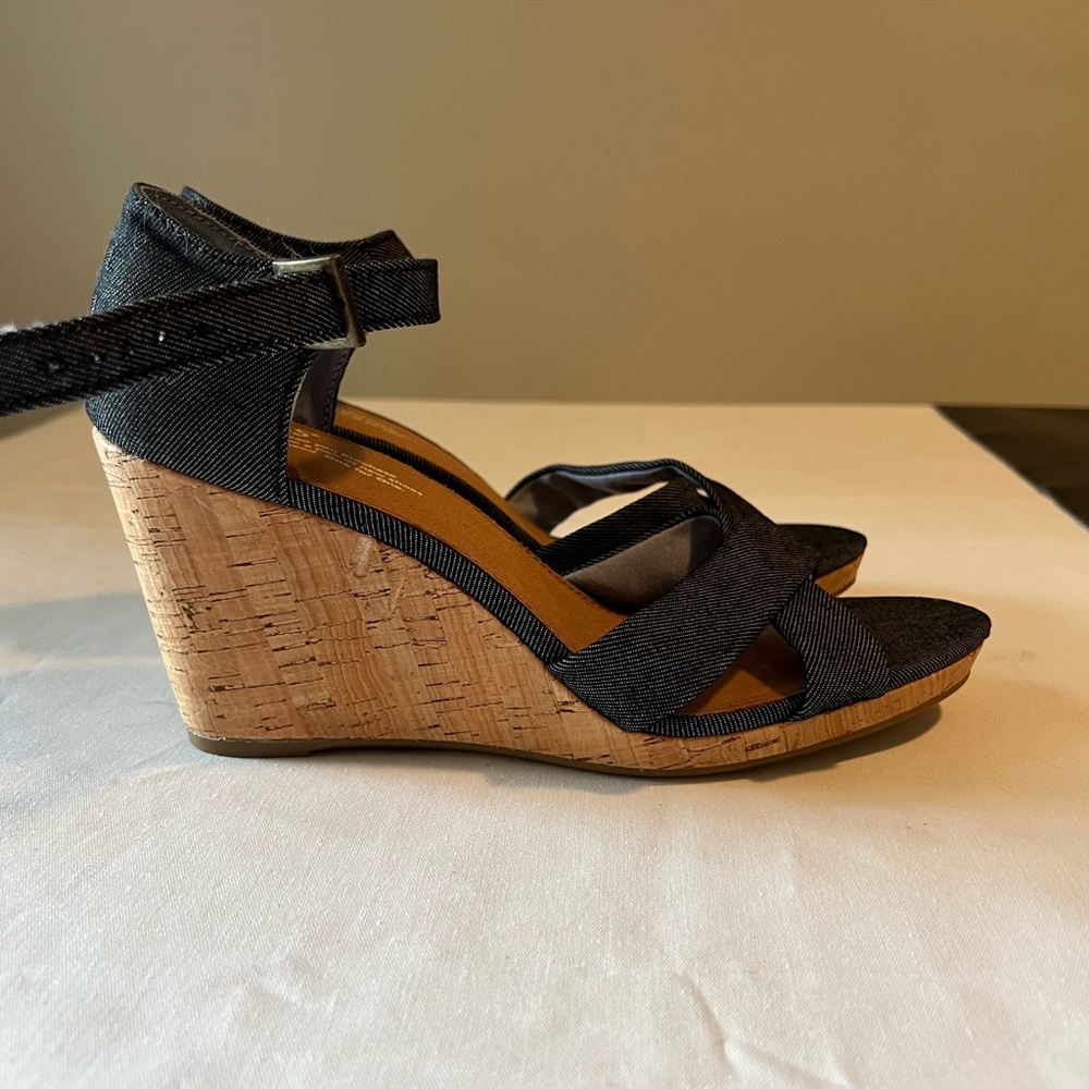 Toms canvas wedges navy denim